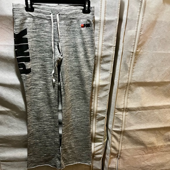 Pink VS boyfriend sweatpants - Picture 13 of 14